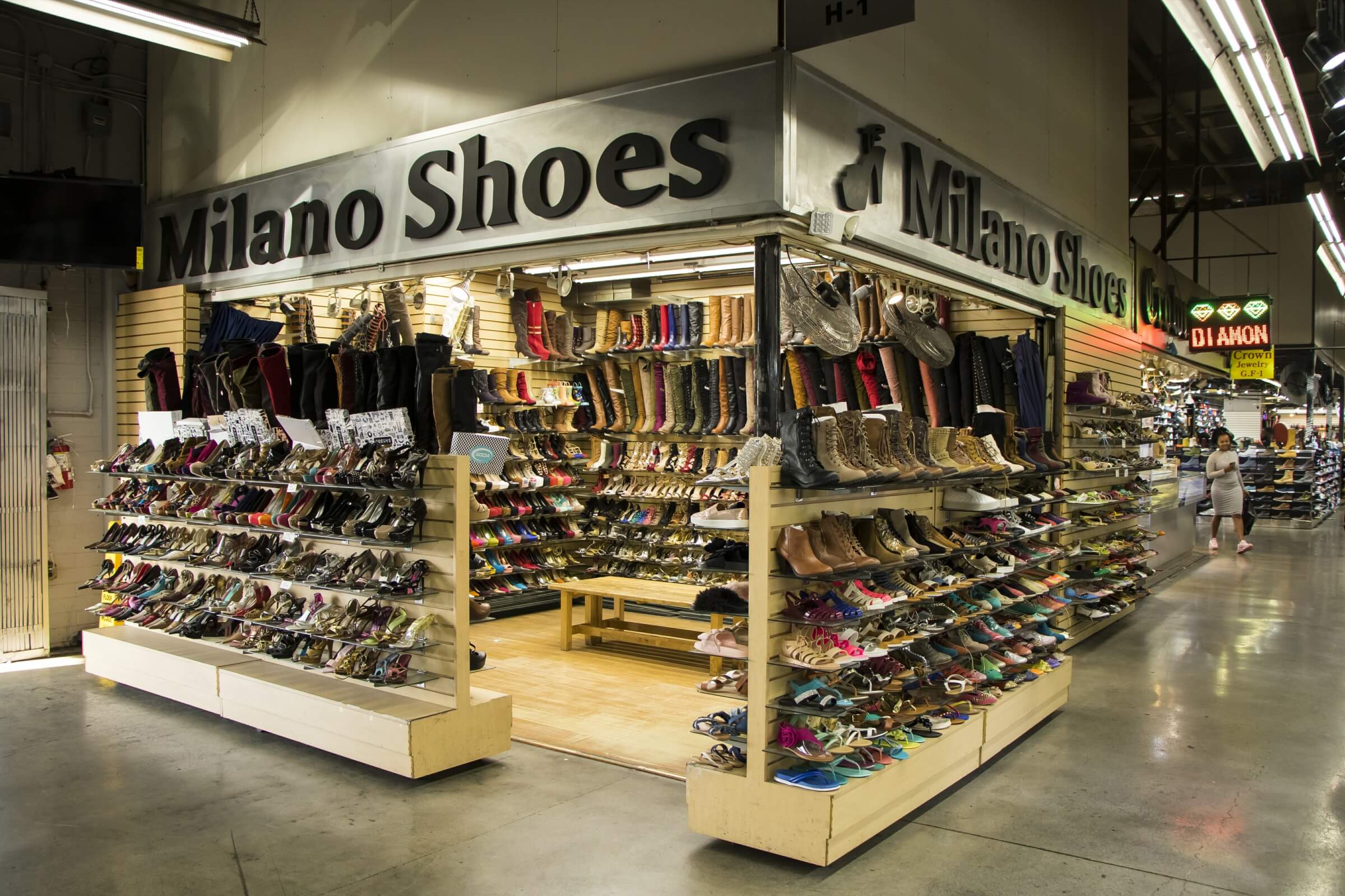 download shoe stores near me